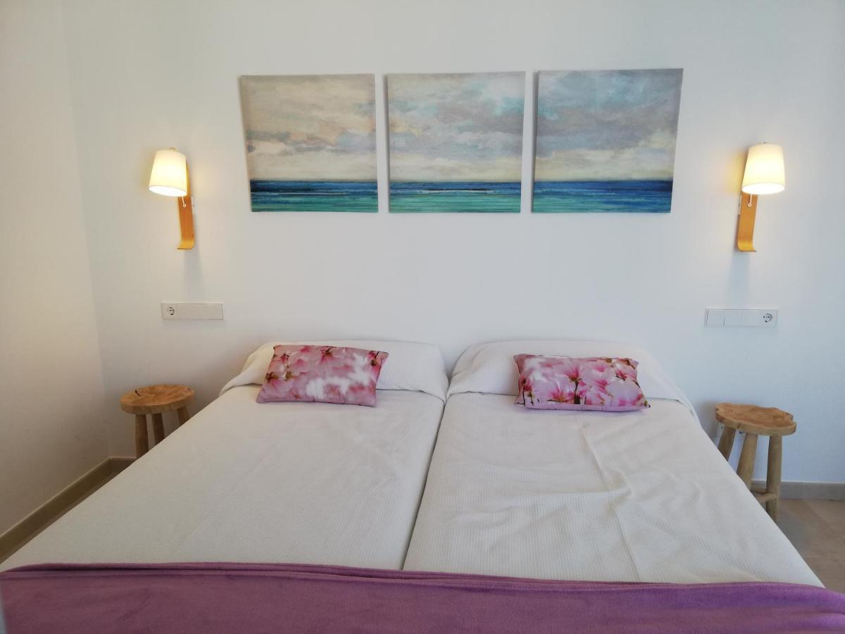 Apartamentos Villa Primera Кала-Фігера Екстер'єр фото