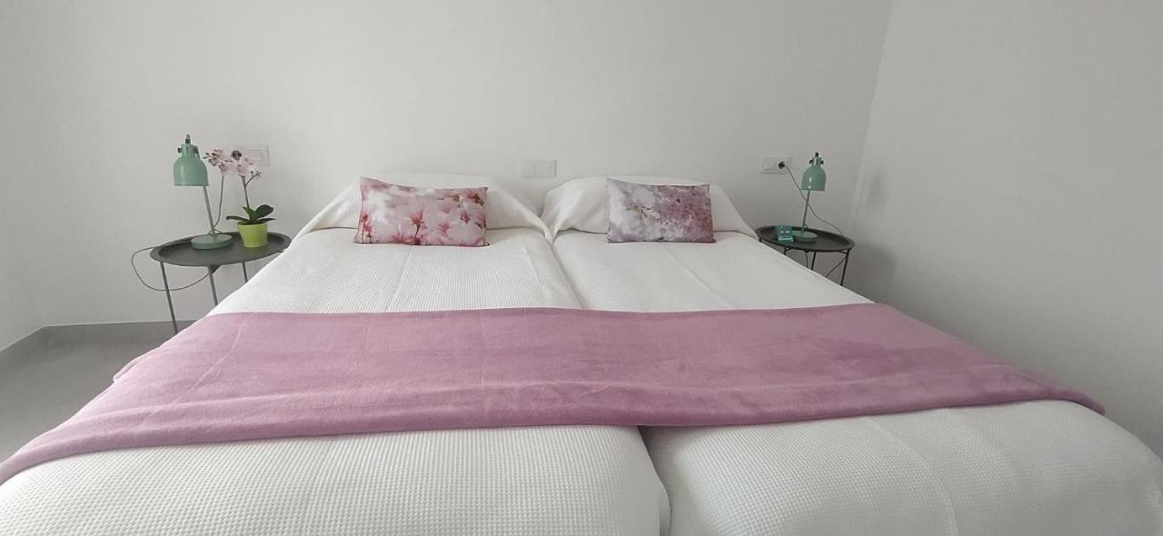 Apartamentos Villa Primera Кала-Фігера Екстер'єр фото