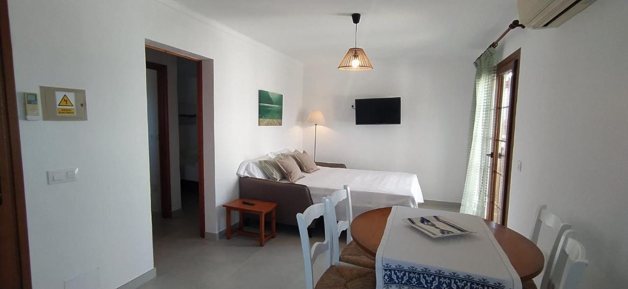 Apartamentos Villa Primera Кала-Фігера Екстер'єр фото