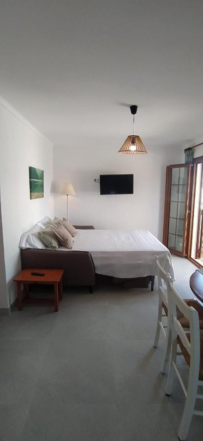 Apartamentos Villa Primera Кала-Фігера Екстер'єр фото