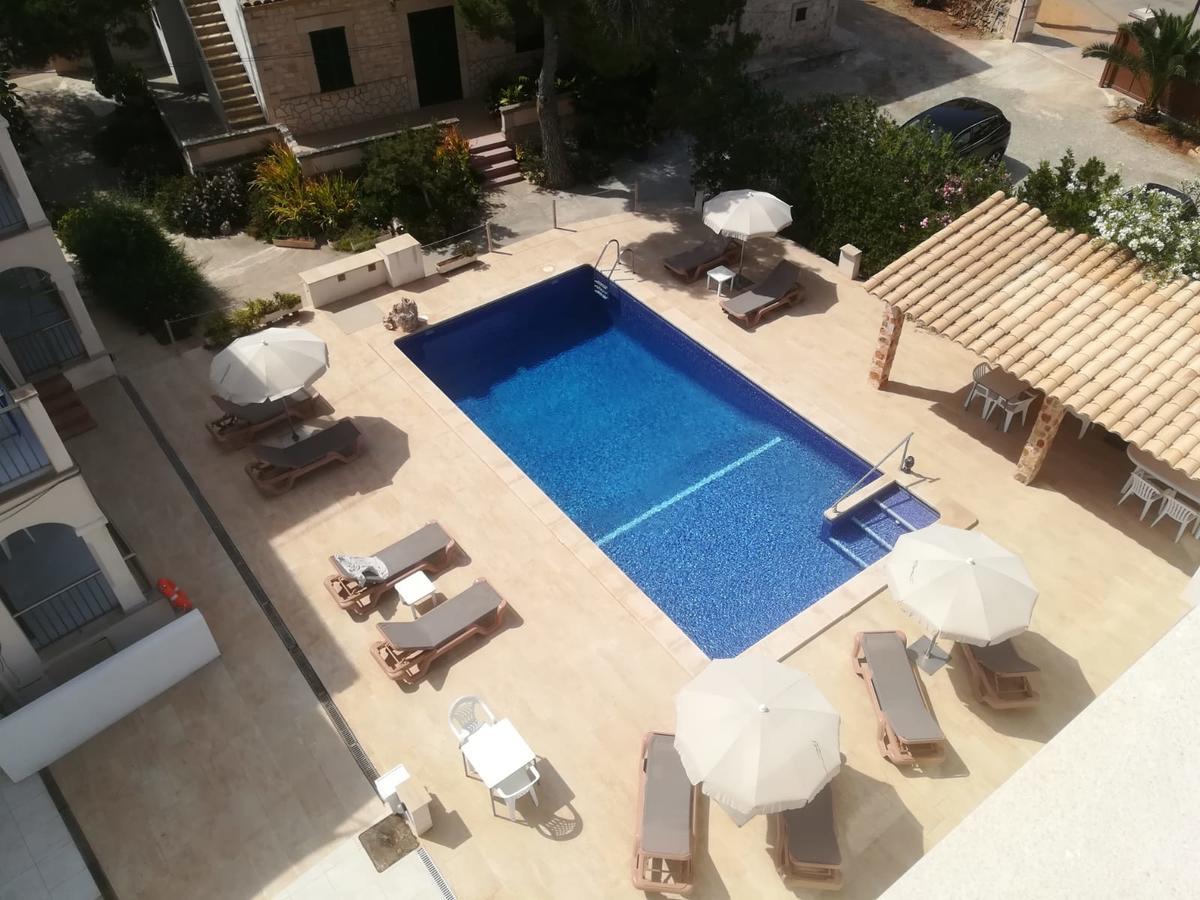 Apartamentos Villa Primera Кала-Фігера Екстер'єр фото