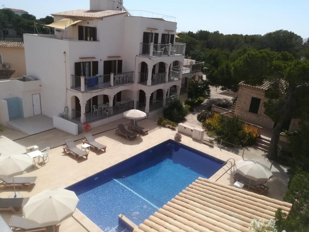 Apartamentos Villa Primera Кала-Фігера Екстер'єр фото