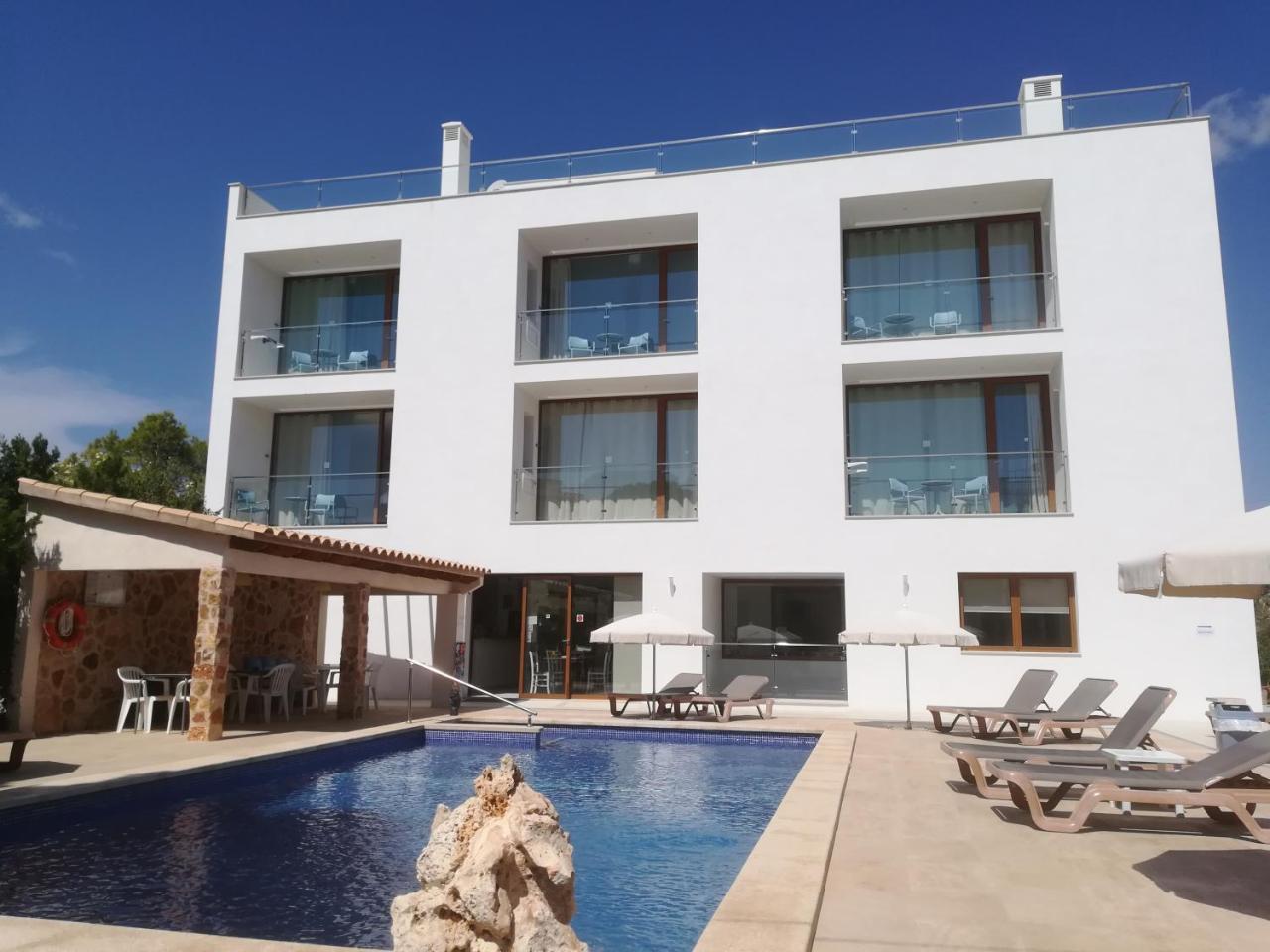Apartamentos Villa Primera Кала-Фігера Екстер'єр фото