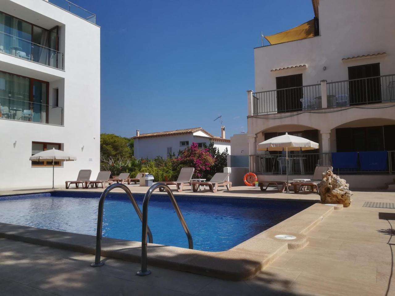Apartamentos Villa Primera Кала-Фігера Екстер'єр фото