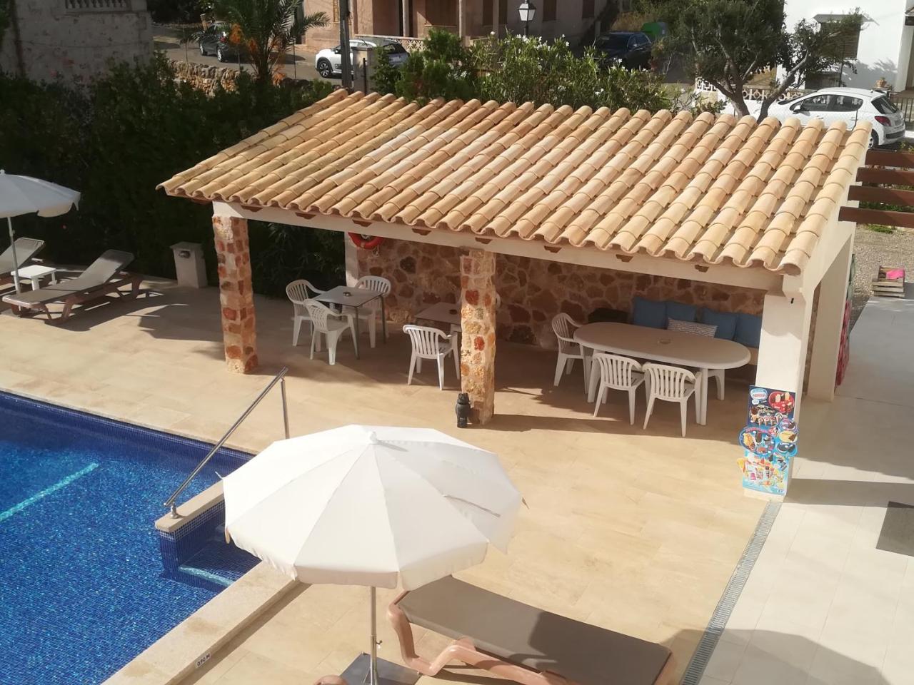 Apartamentos Villa Primera Кала-Фігера Екстер'єр фото
